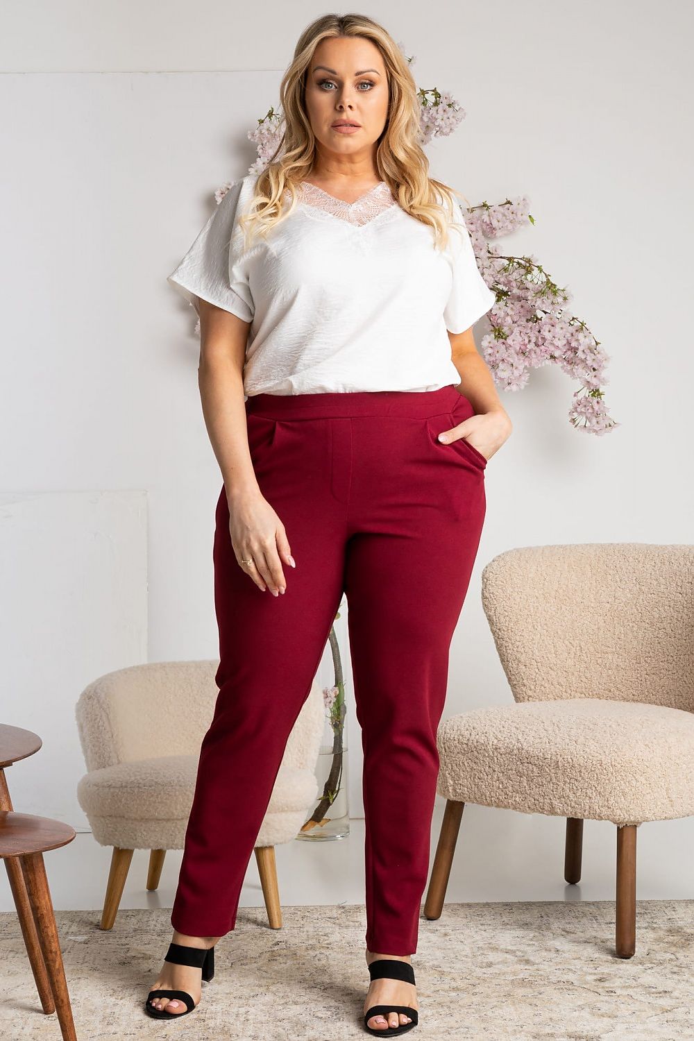 Women's Solid Crimson Pants