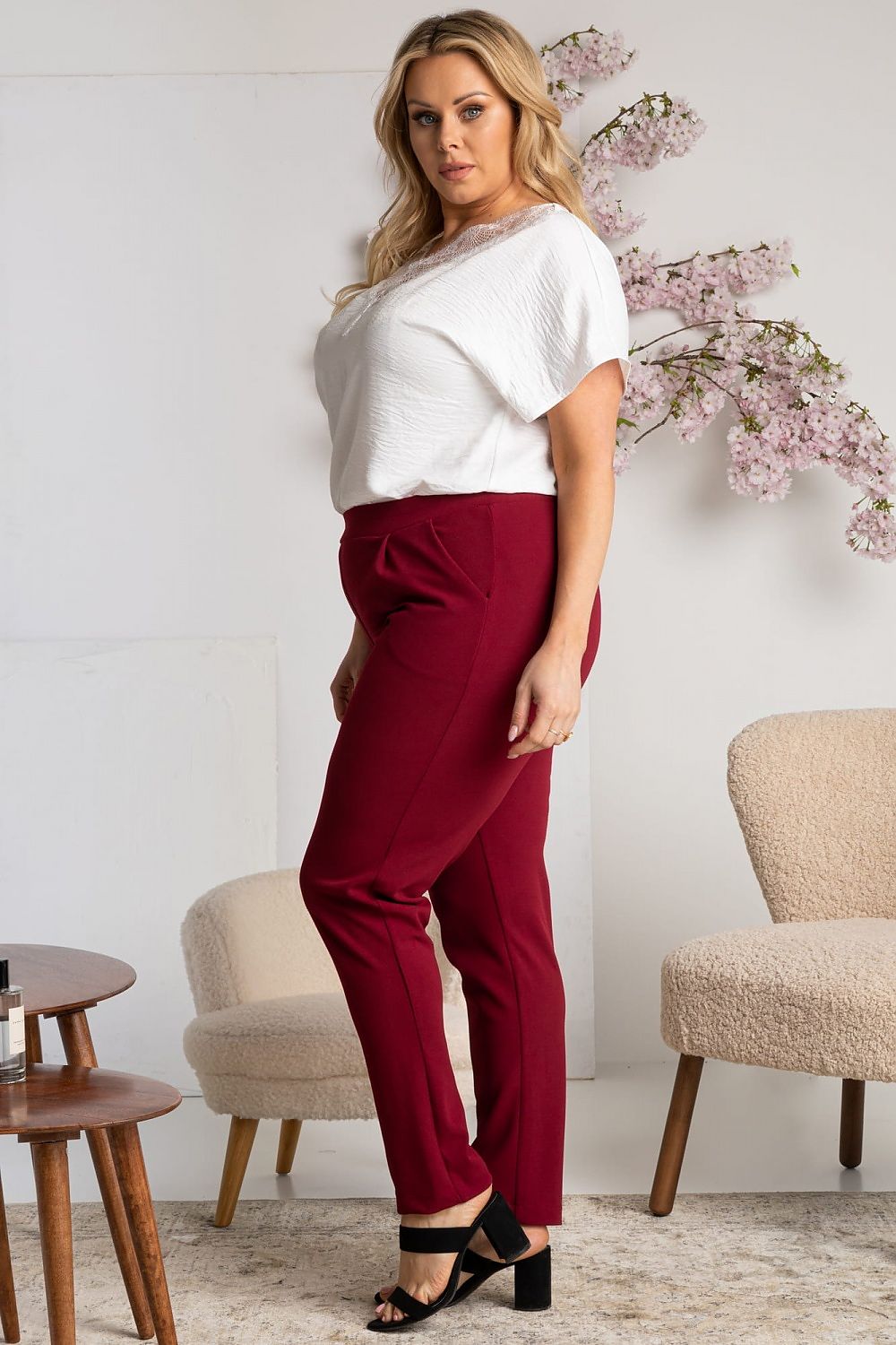 Women's Solid Crimson Pants