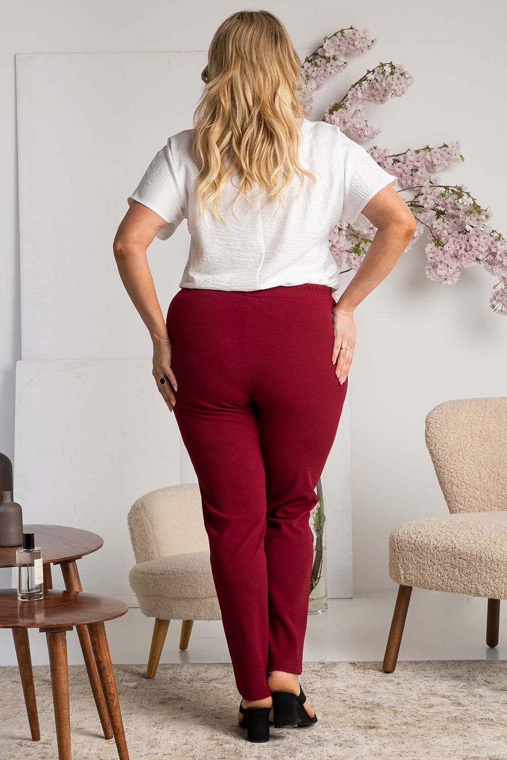 Women's Solid Crimson Pants